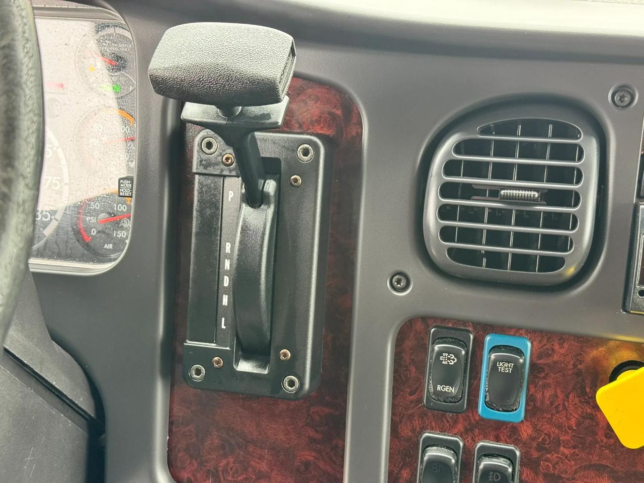 Freightliner M2 106 Medium Duty  2018