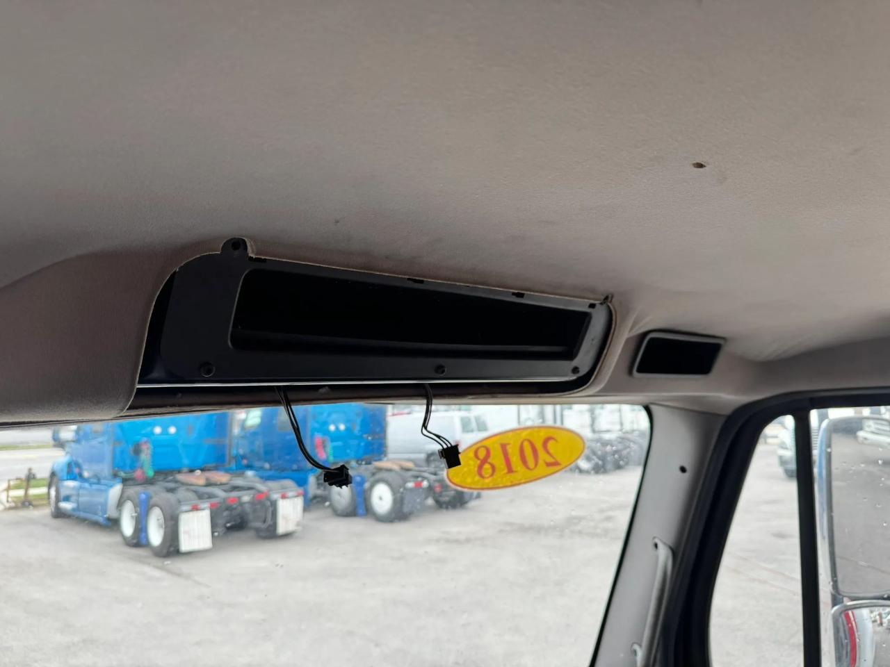 Freightliner M2 106 Medium Duty  2018