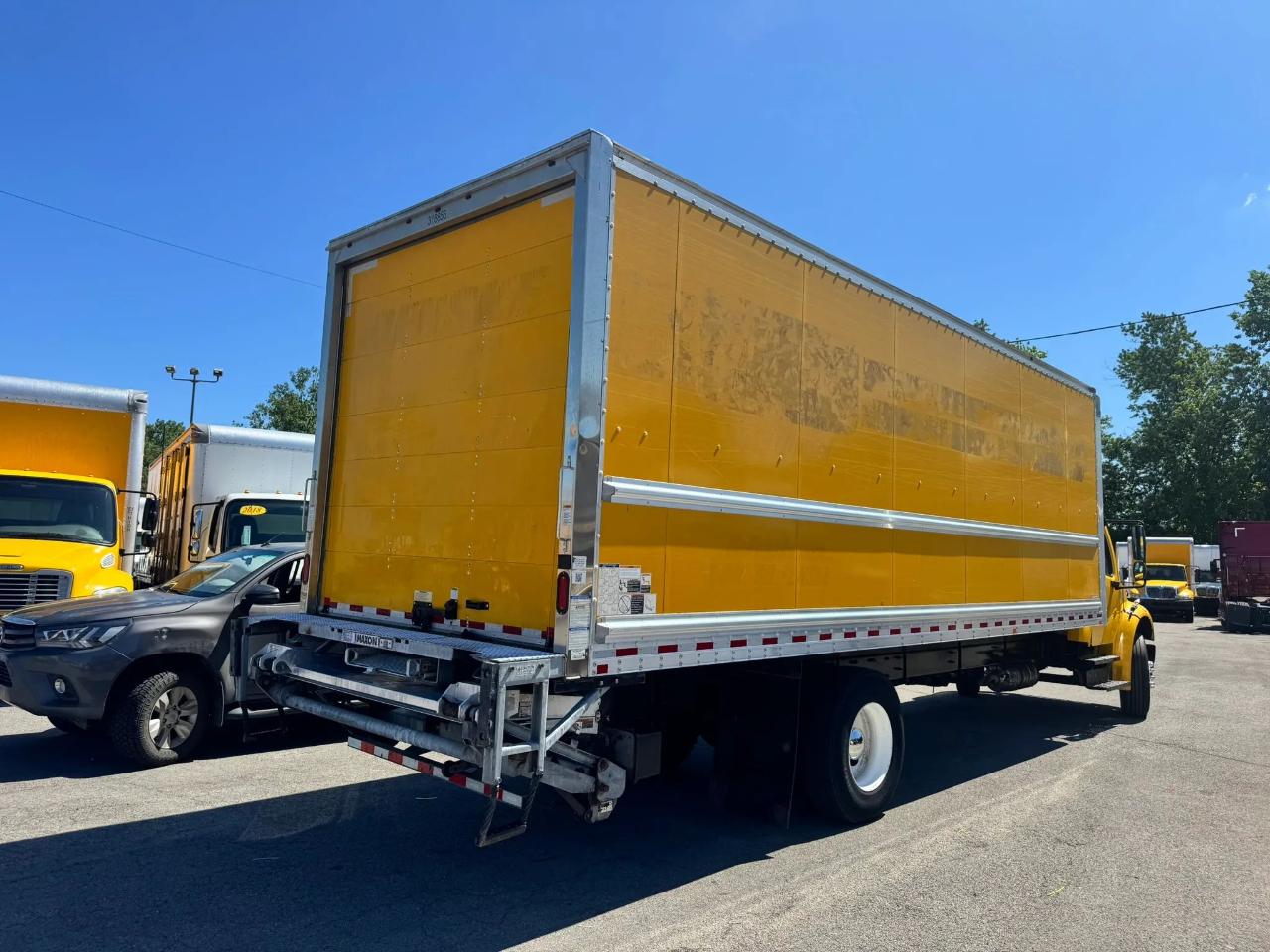 Freightliner M2 106  2019