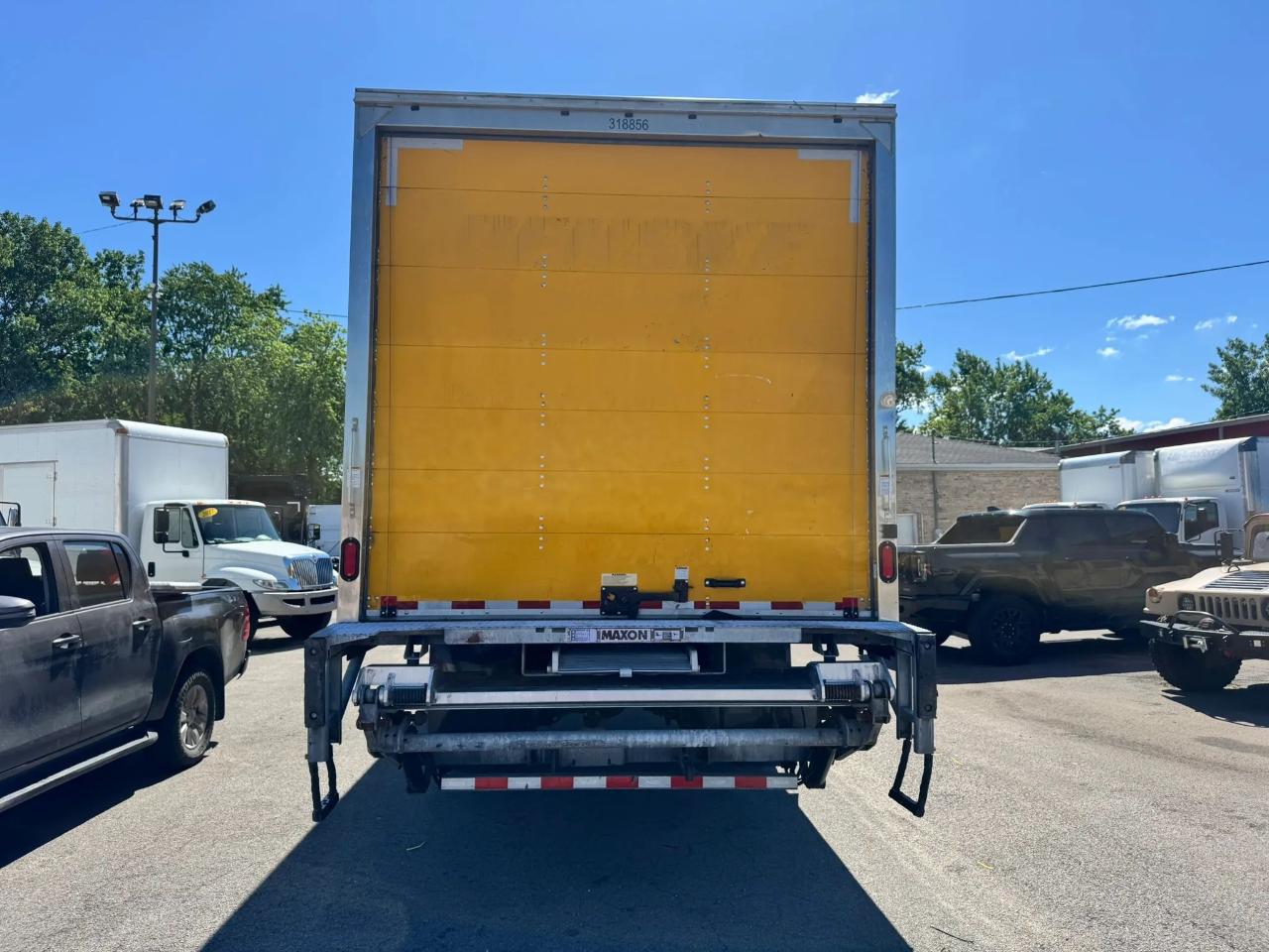 Freightliner M2 106  2019