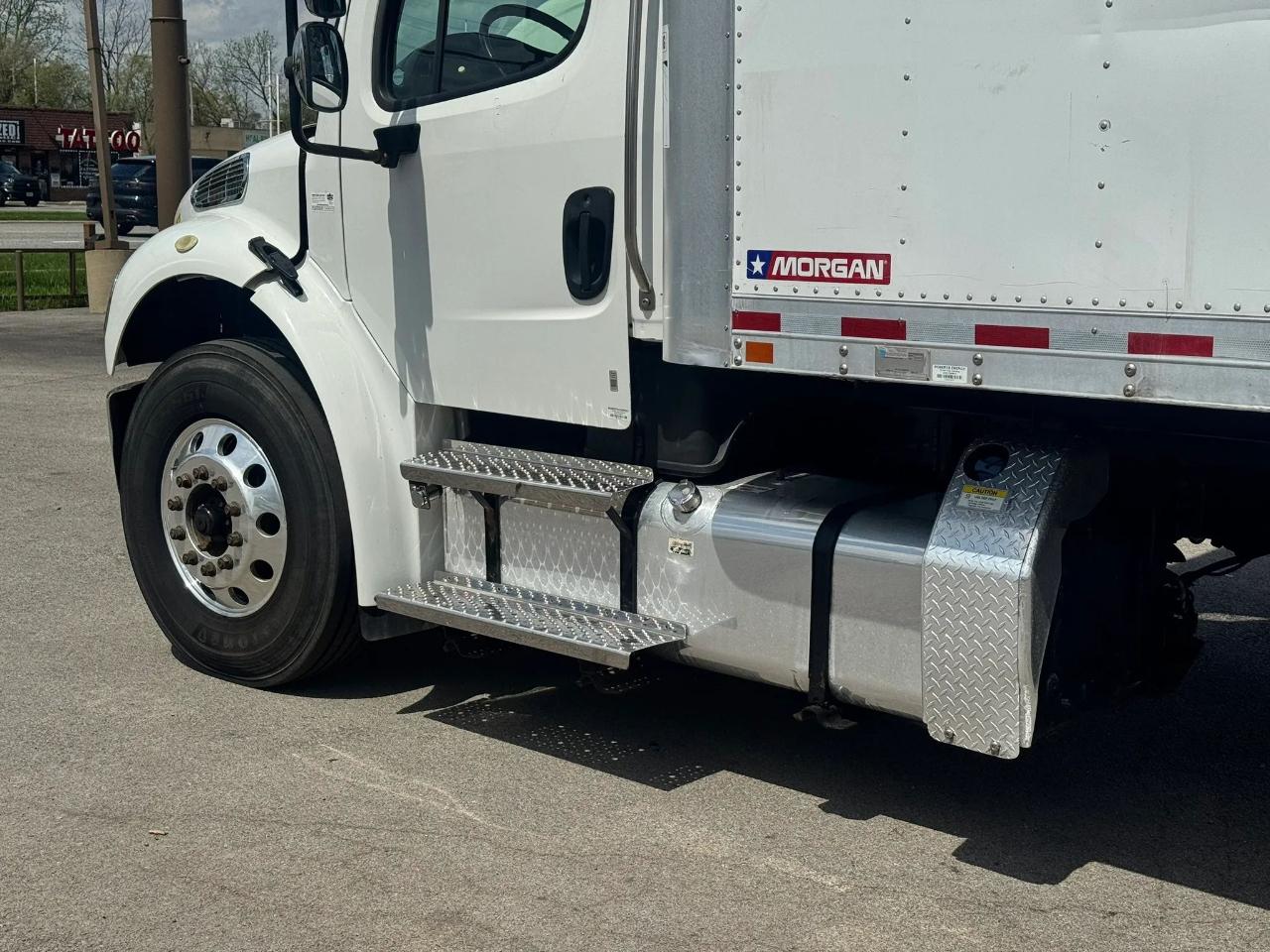 Freightliner M2-106  2017