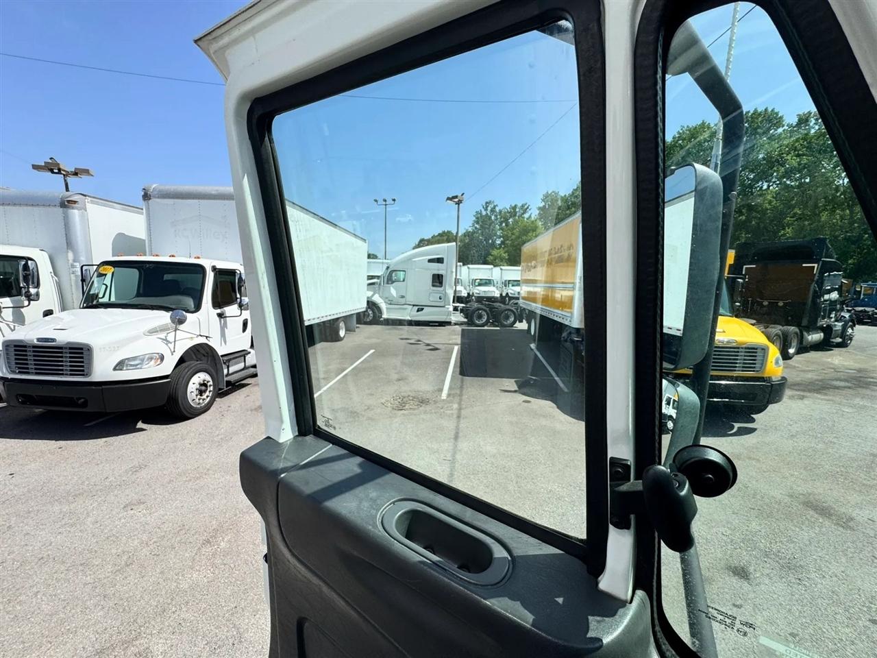 International DuraStar 4300  2018