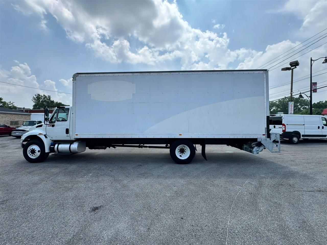 International DuraStar 4300  2019