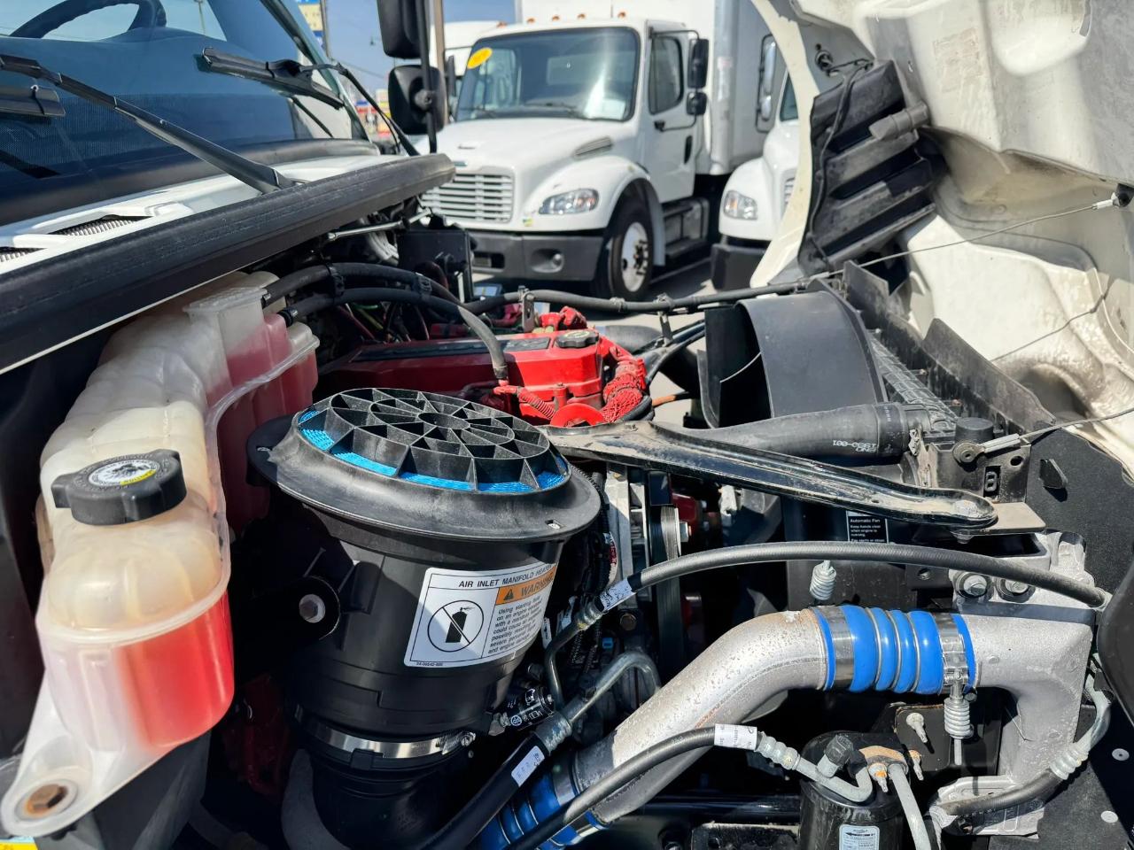 Freightliner M2 106 Medium Duty  2016