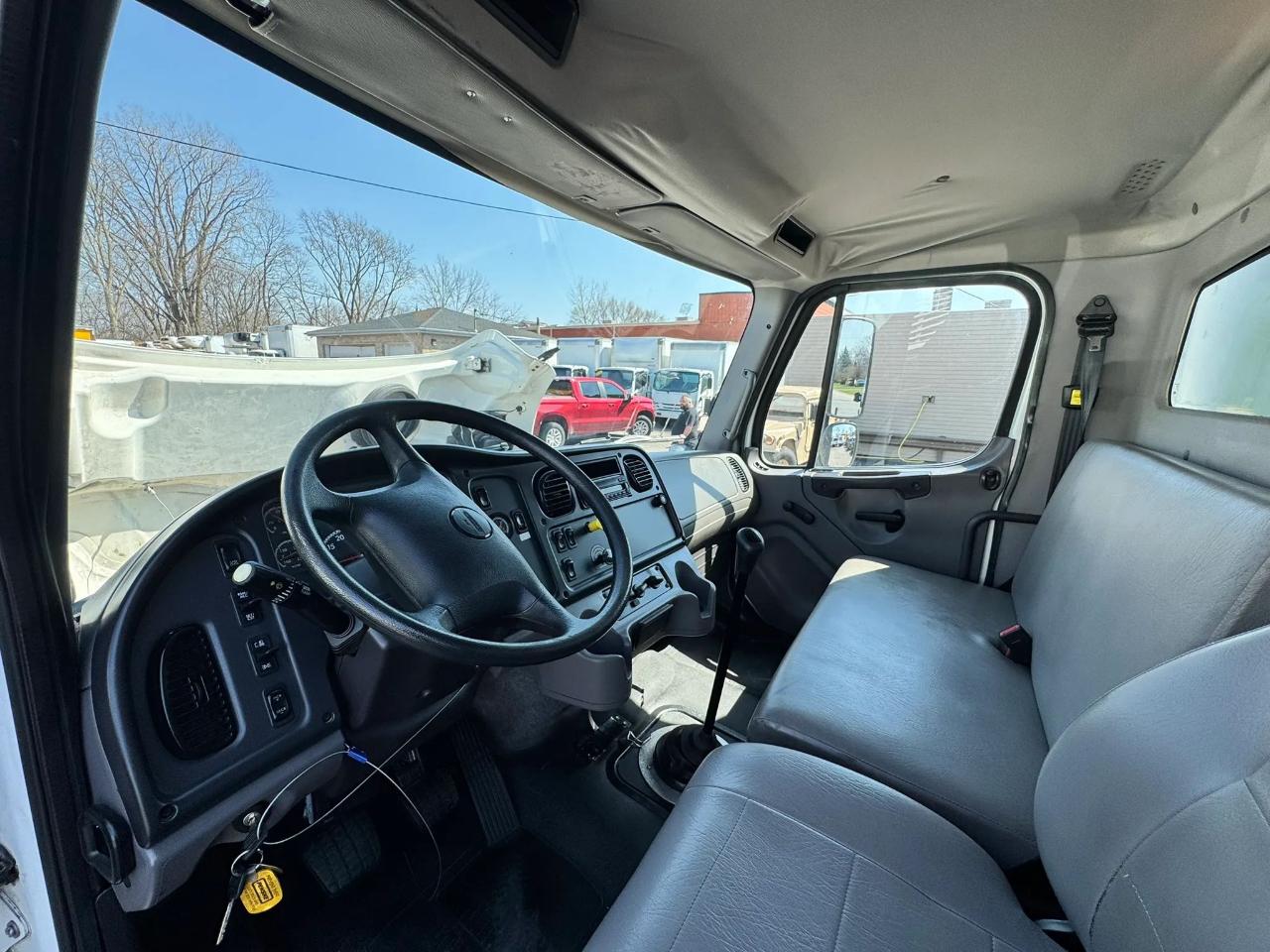 Freightliner M2 106 Medium Duty  2016