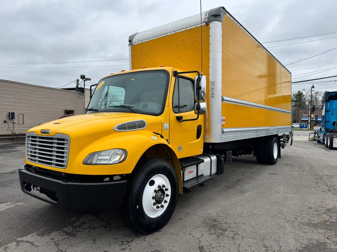 Freightliner M2 106 Medium Duty  2017