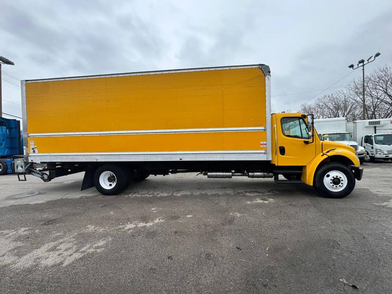 Freightliner M2 106 Medium Duty  2017