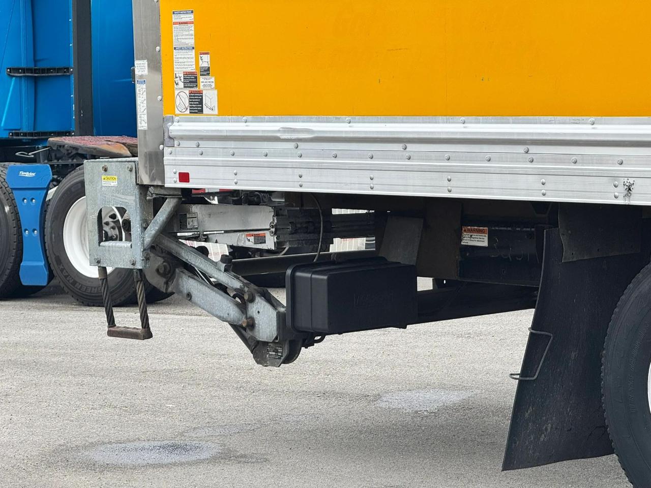 Freightliner M2 106 Medium Duty  2017