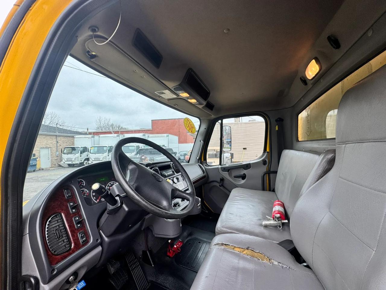 Freightliner M2 106 Medium Duty  2017