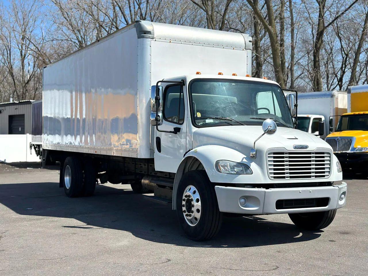 Freightliner M2 106 Medium Duty  2017
