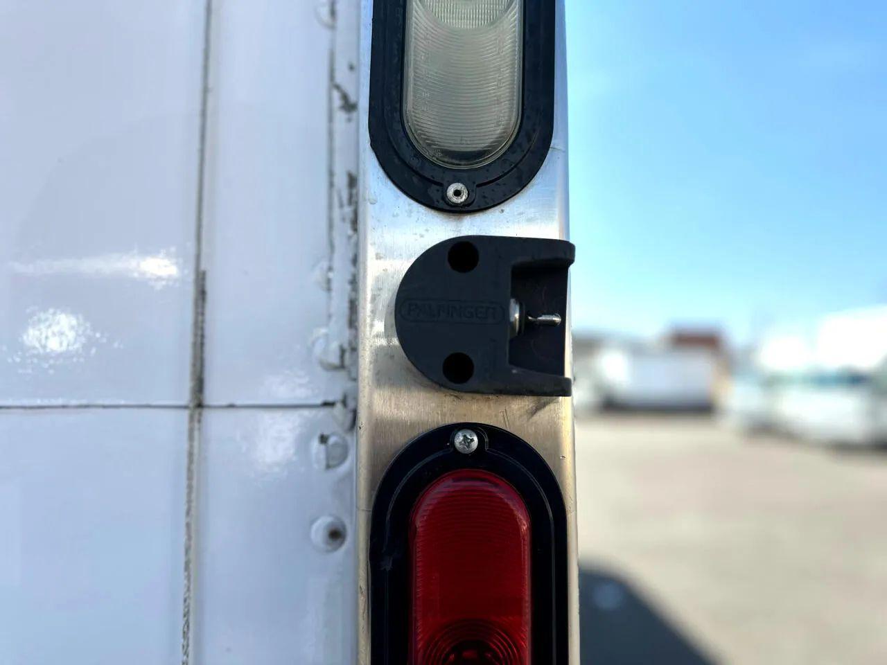 Freightliner M2 106 Medium Duty  2017