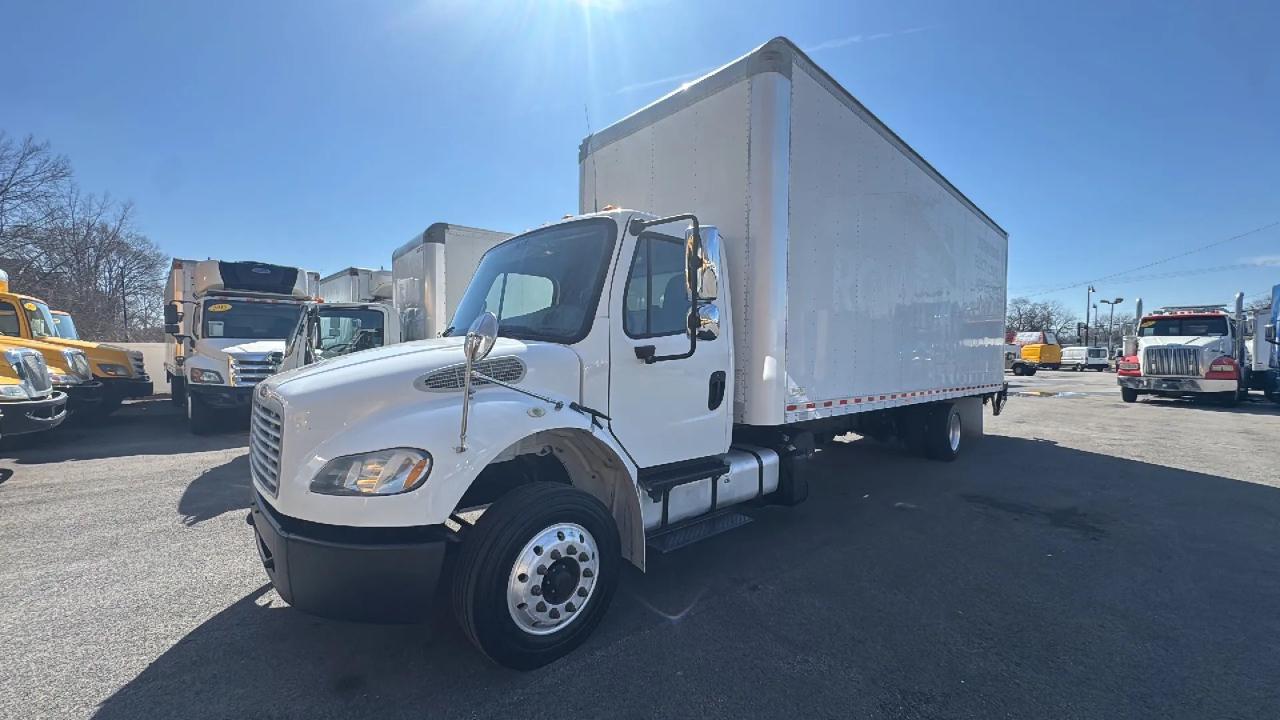 Freightliner M2 106 Medium Duty  2017