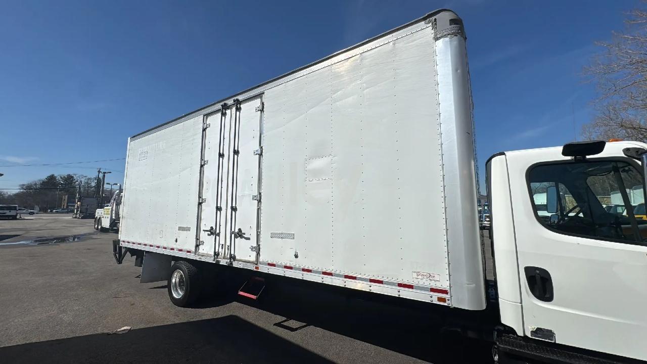 Freightliner M2 106 Medium Duty  2017