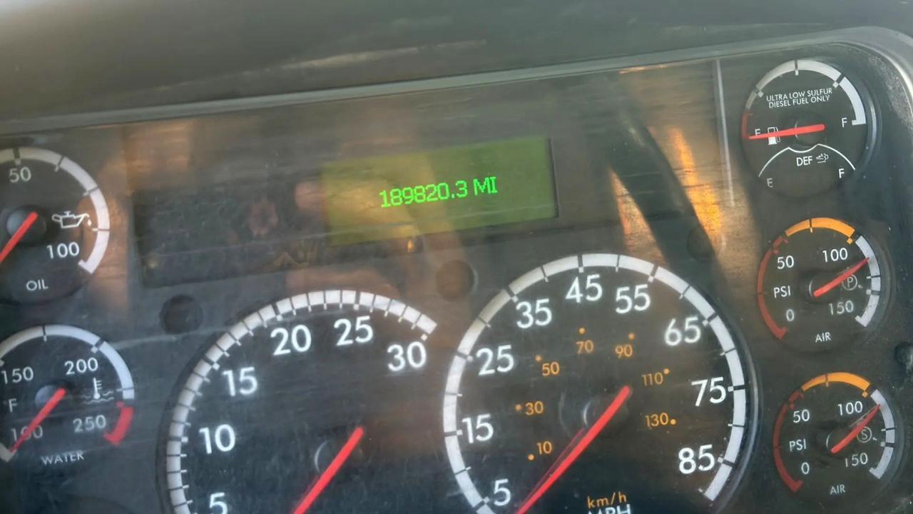 Freightliner M2 106 Medium Duty  2017