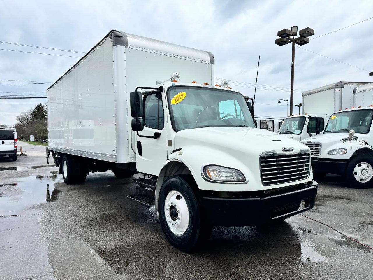 Freightliner M2 106  2019