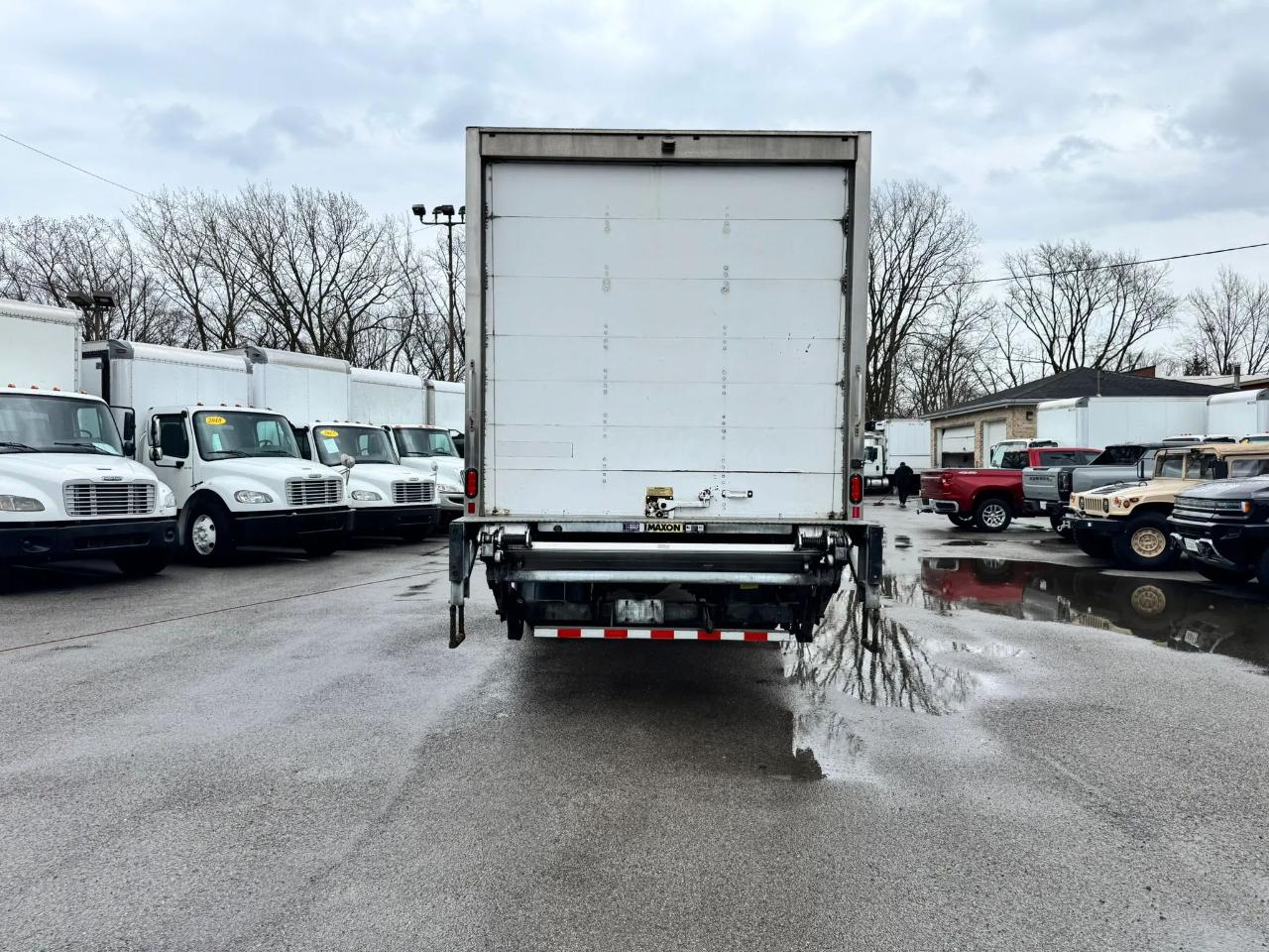 Freightliner M2 106  2019