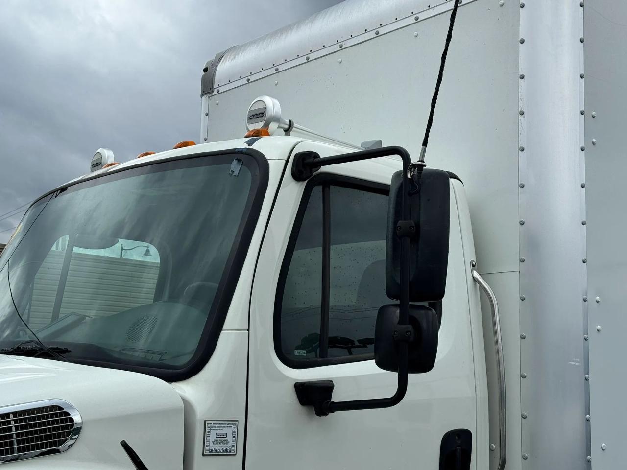 Freightliner M2 106  2019