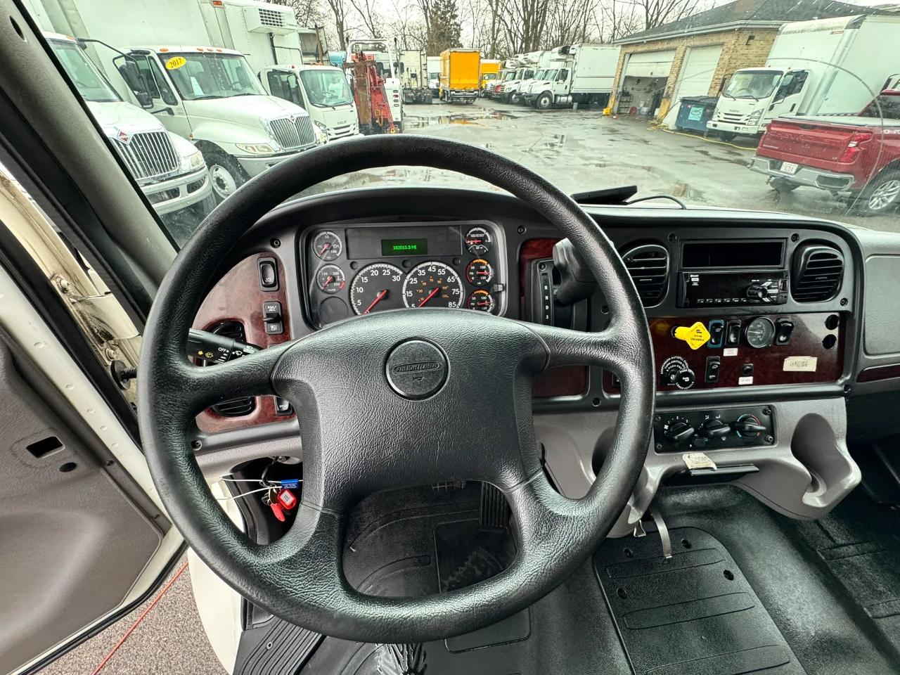 Freightliner M2 106  2019