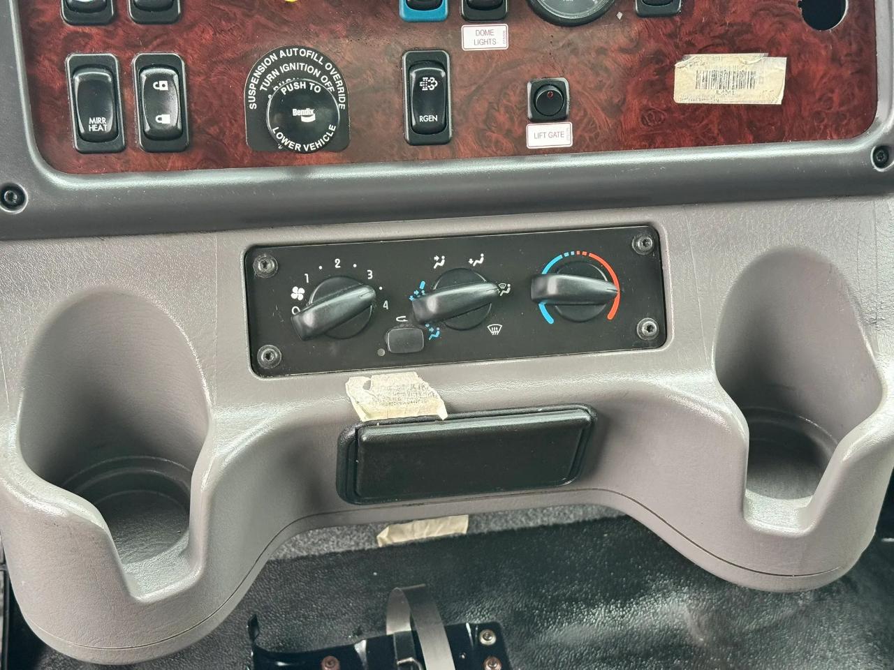 Freightliner M2 106  2019