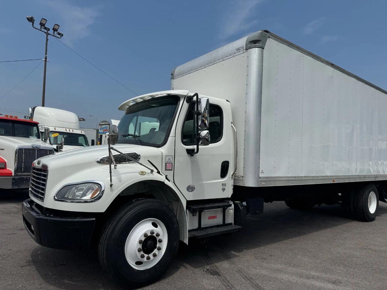 Freightliner M2 106  2018