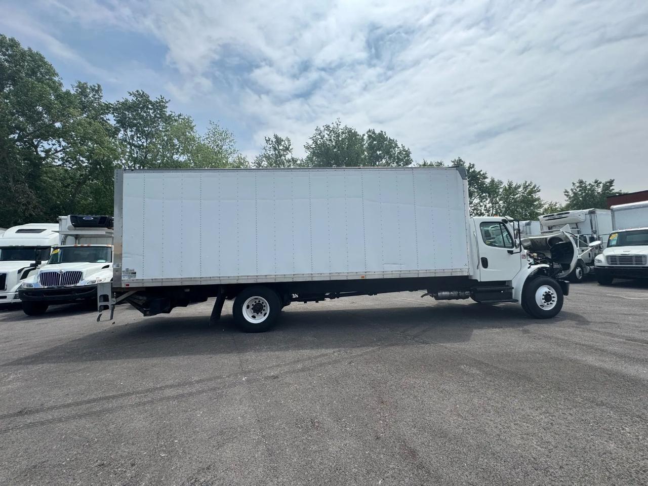 Freightliner M2 106  2018