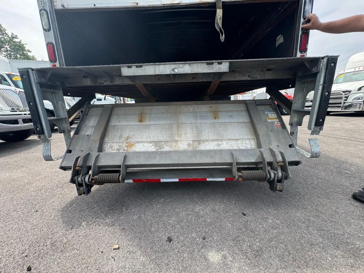 Freightliner M2 106  2018