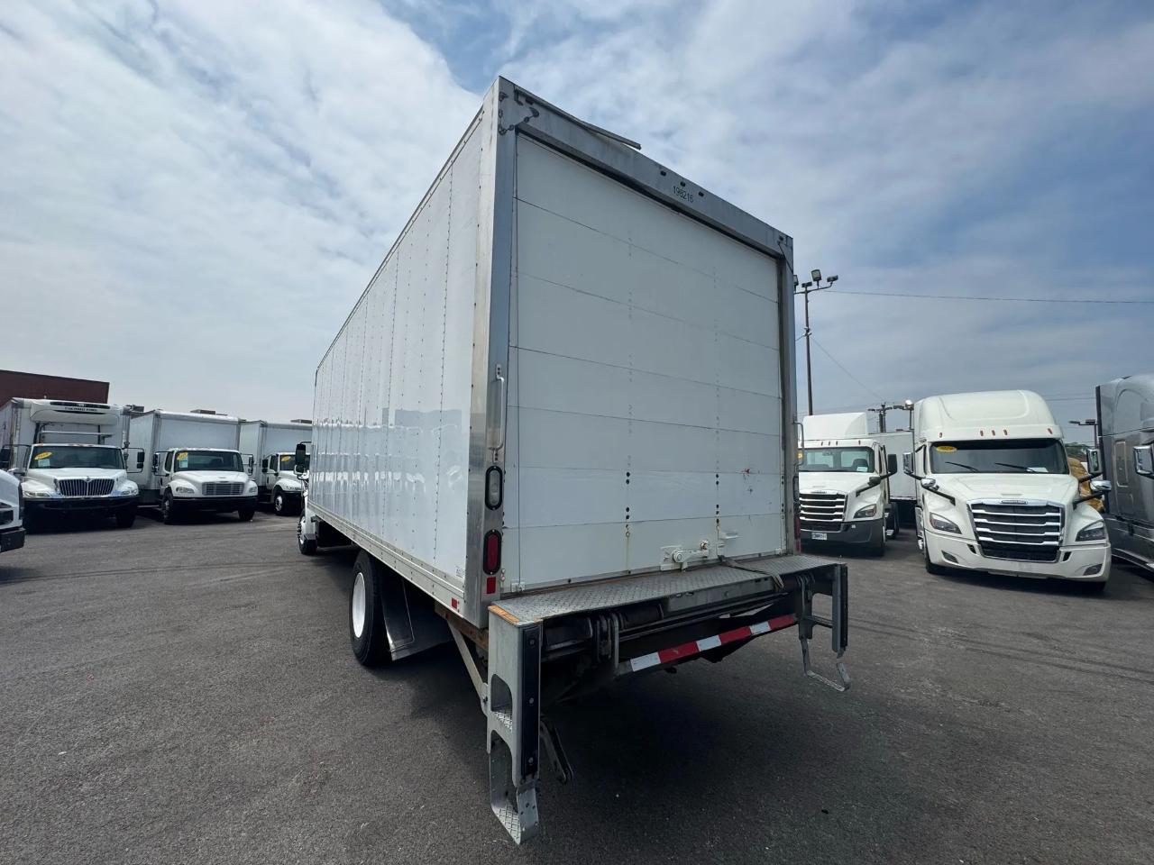 Freightliner M2 106  2018