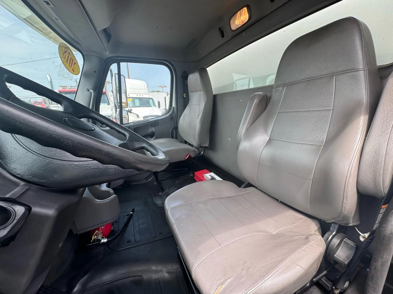 Freightliner M2 106  2018