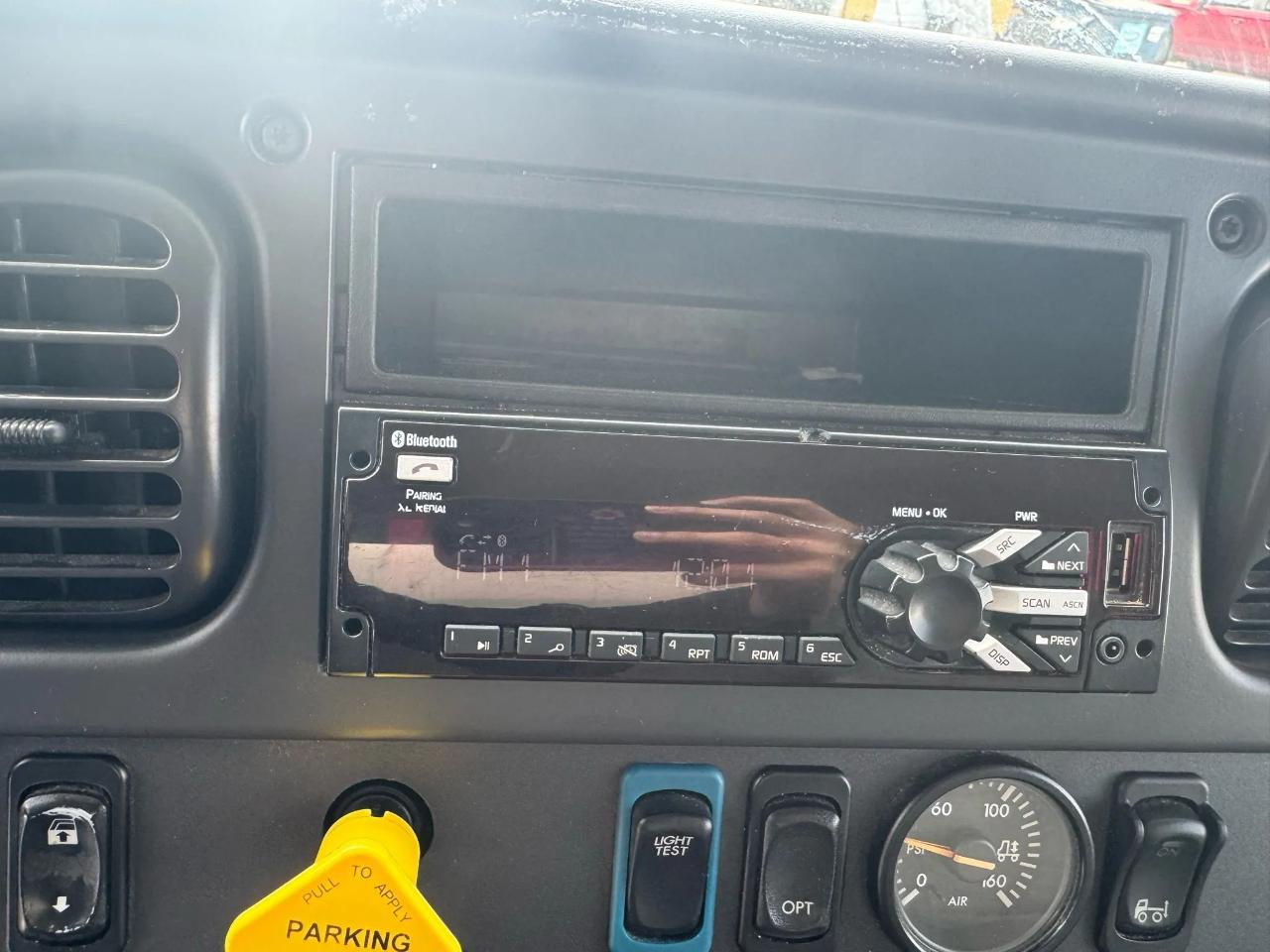 Freightliner M2 106  2018