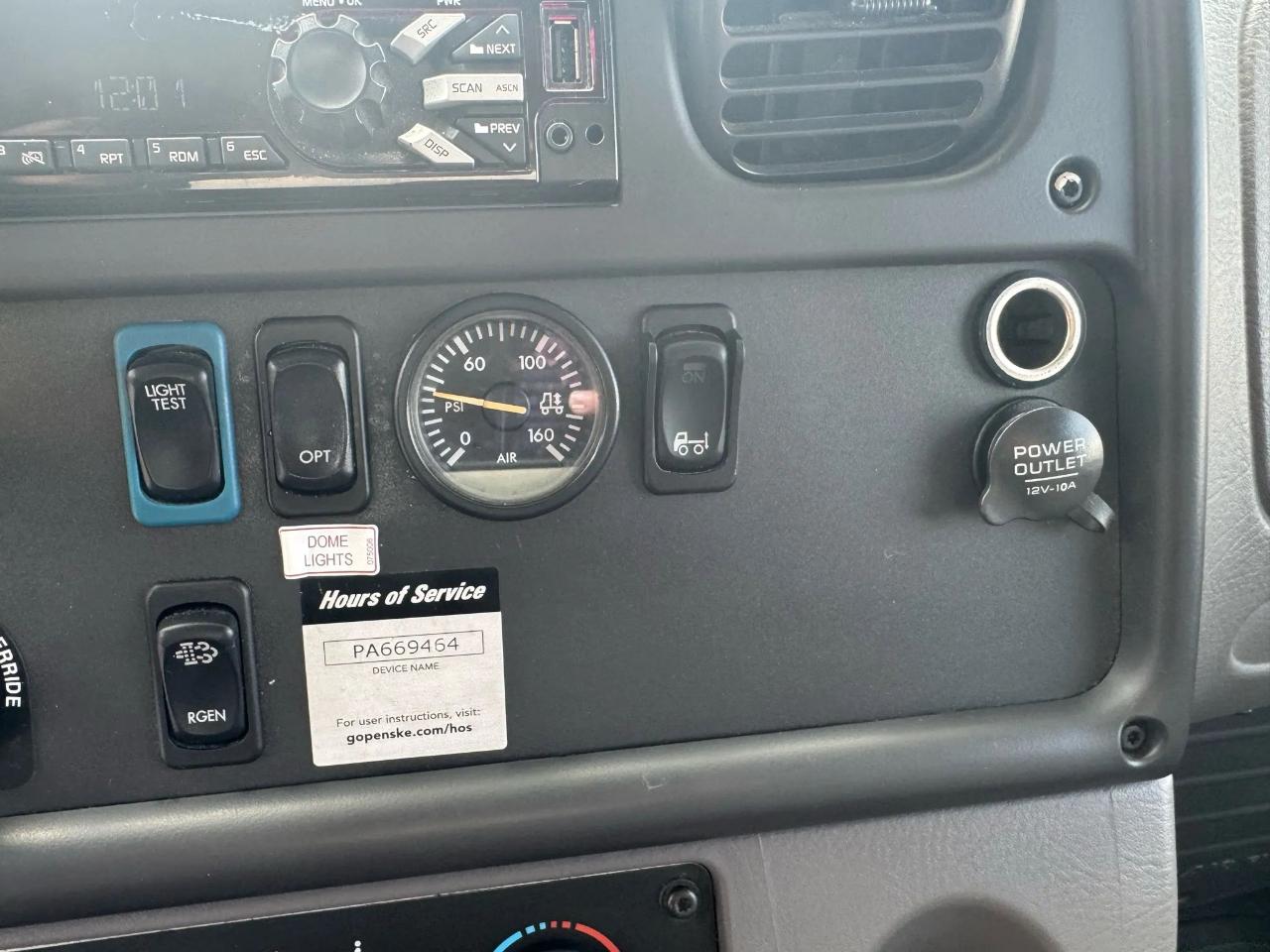 Freightliner M2 106  2018