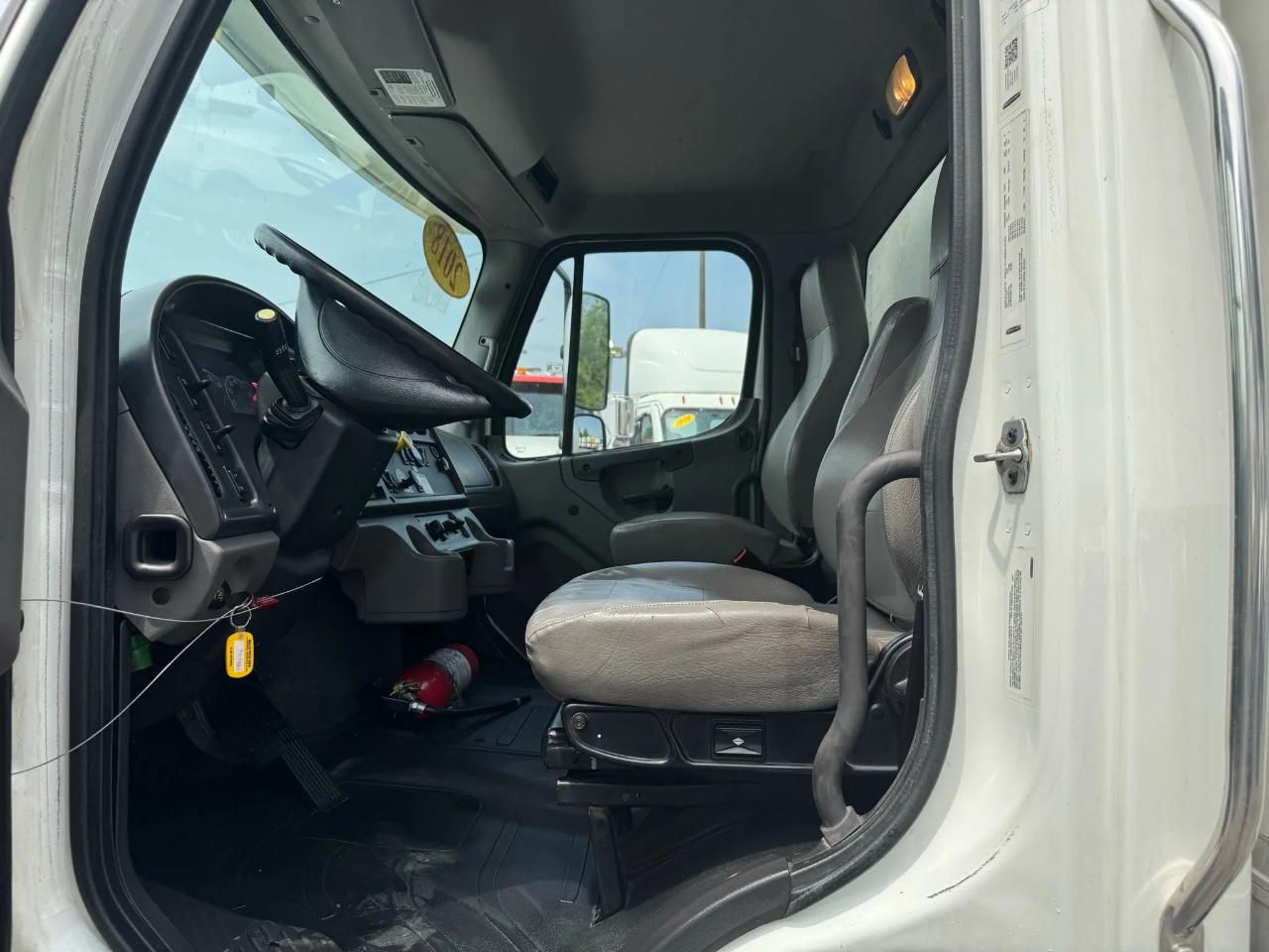 Freightliner M2 106  2018