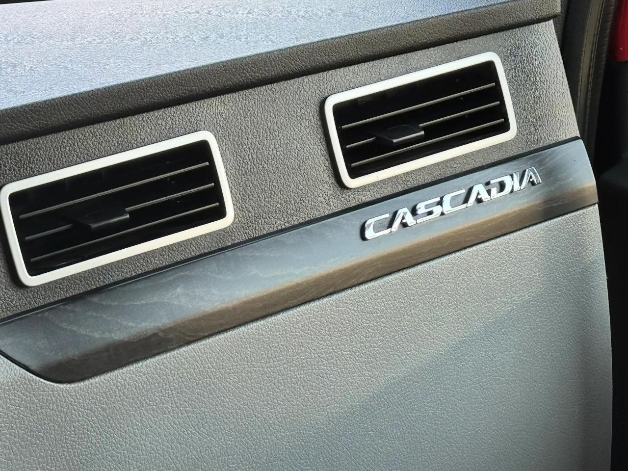 Freightliner Cascadia  2023
