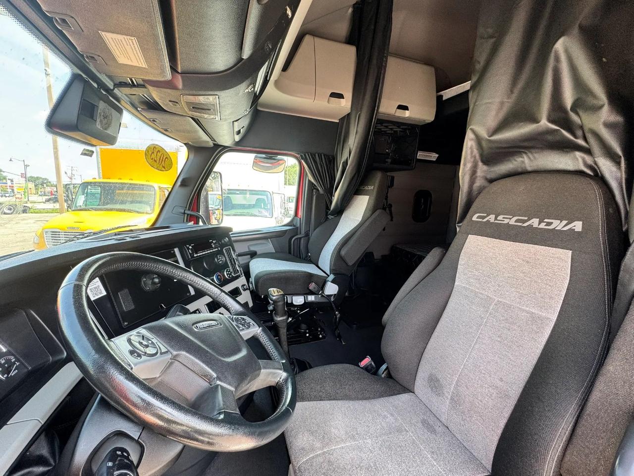 Freightliner Cascadia  2023