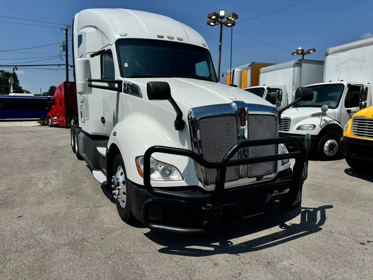 Kenworth 310  2022