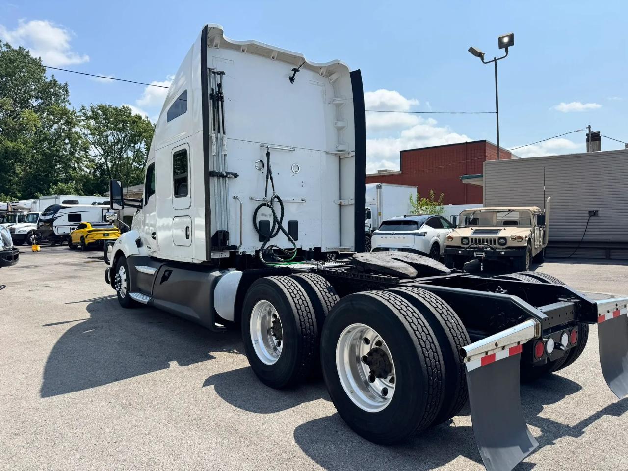 Kenworth 310  2022
