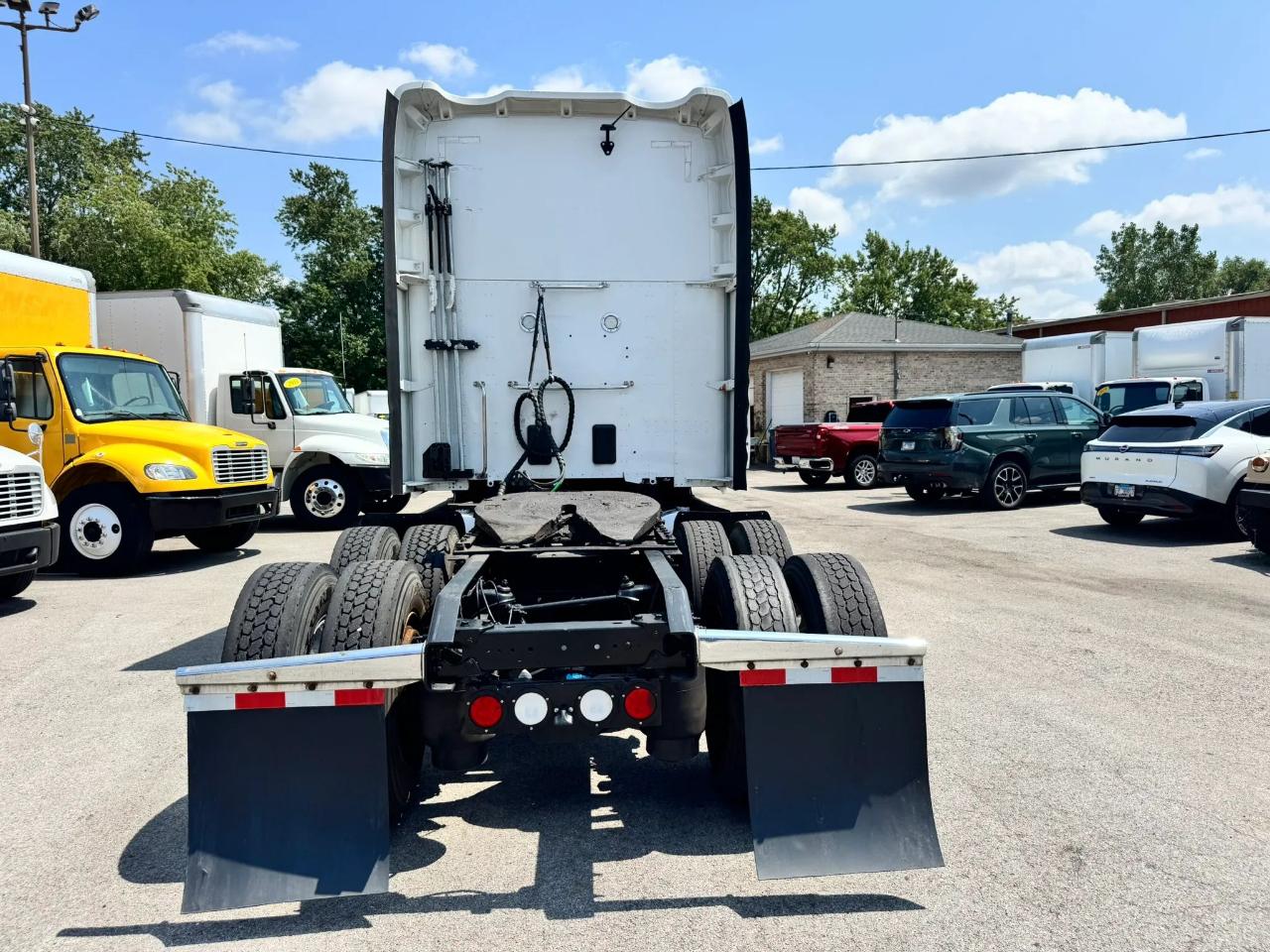 Kenworth 310  2022