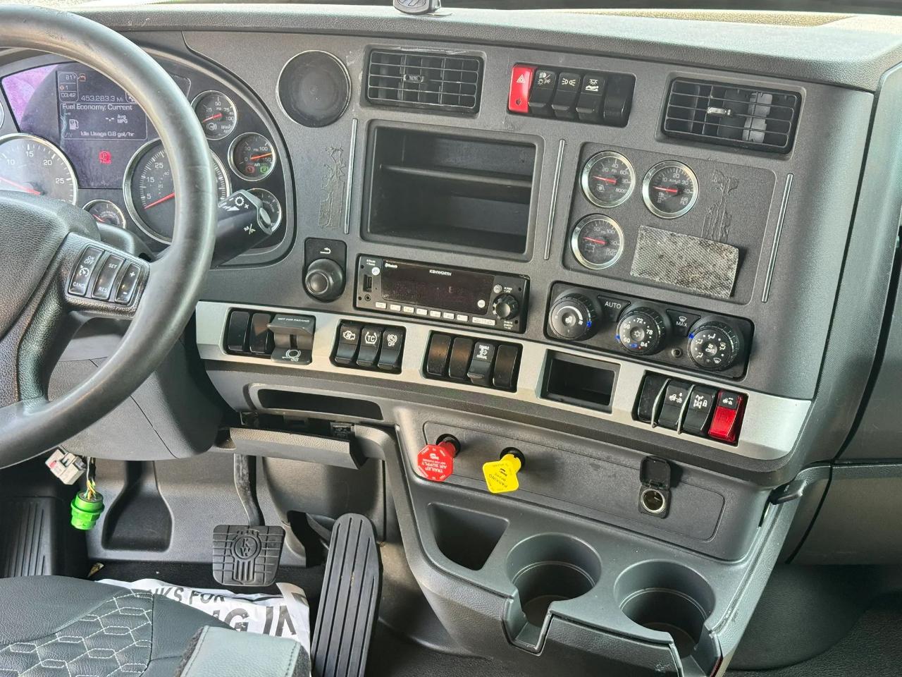 Kenworth 310  2022
