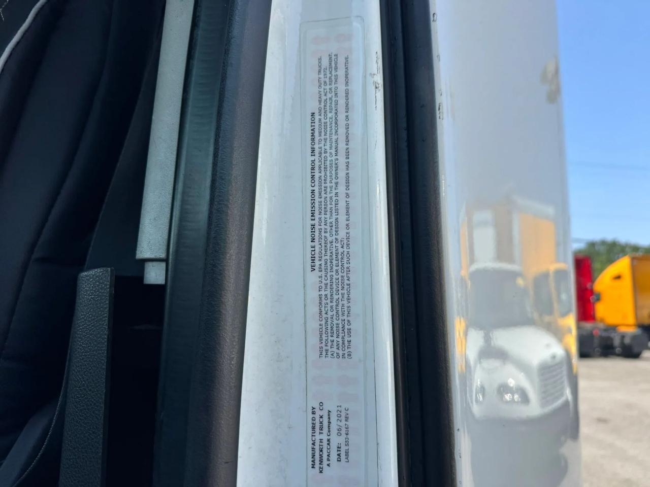 Kenworth 310  2022