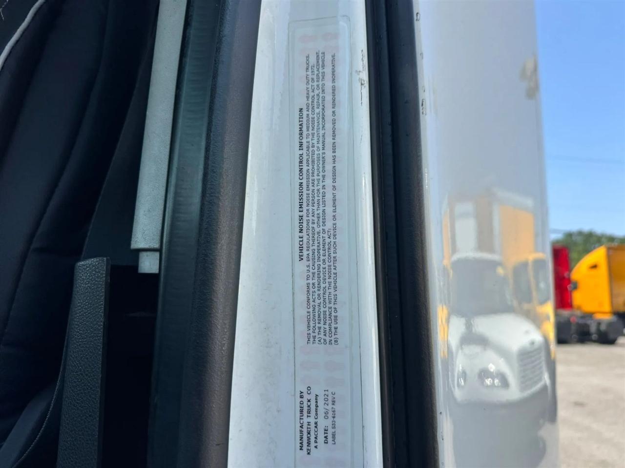 Kenworth 310  2022