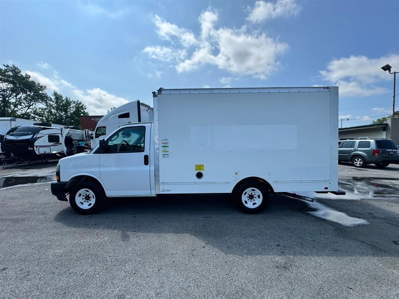 GMC Savana G3500 139 in 2019