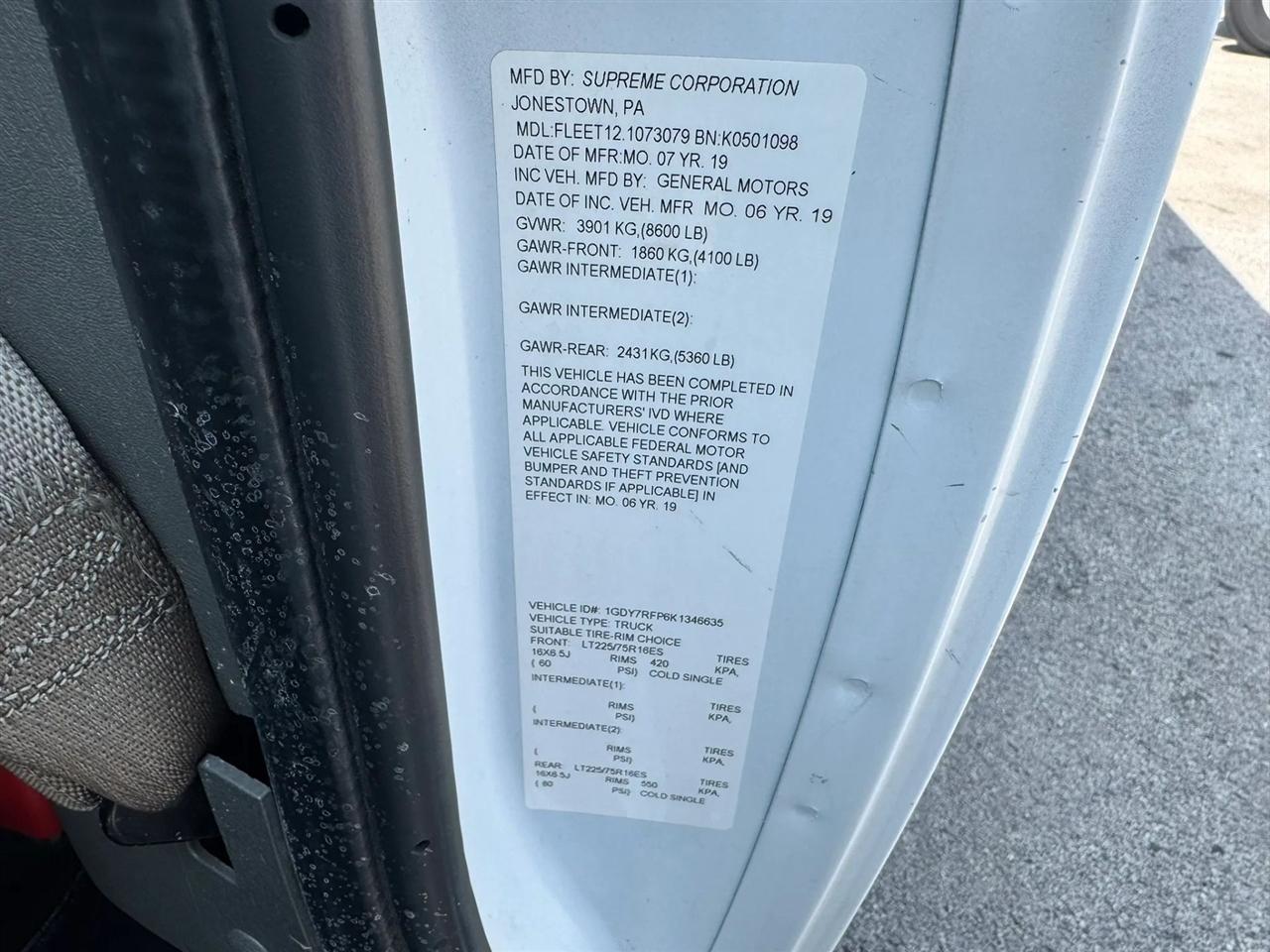 GMC Savana G3500 139 in 2019