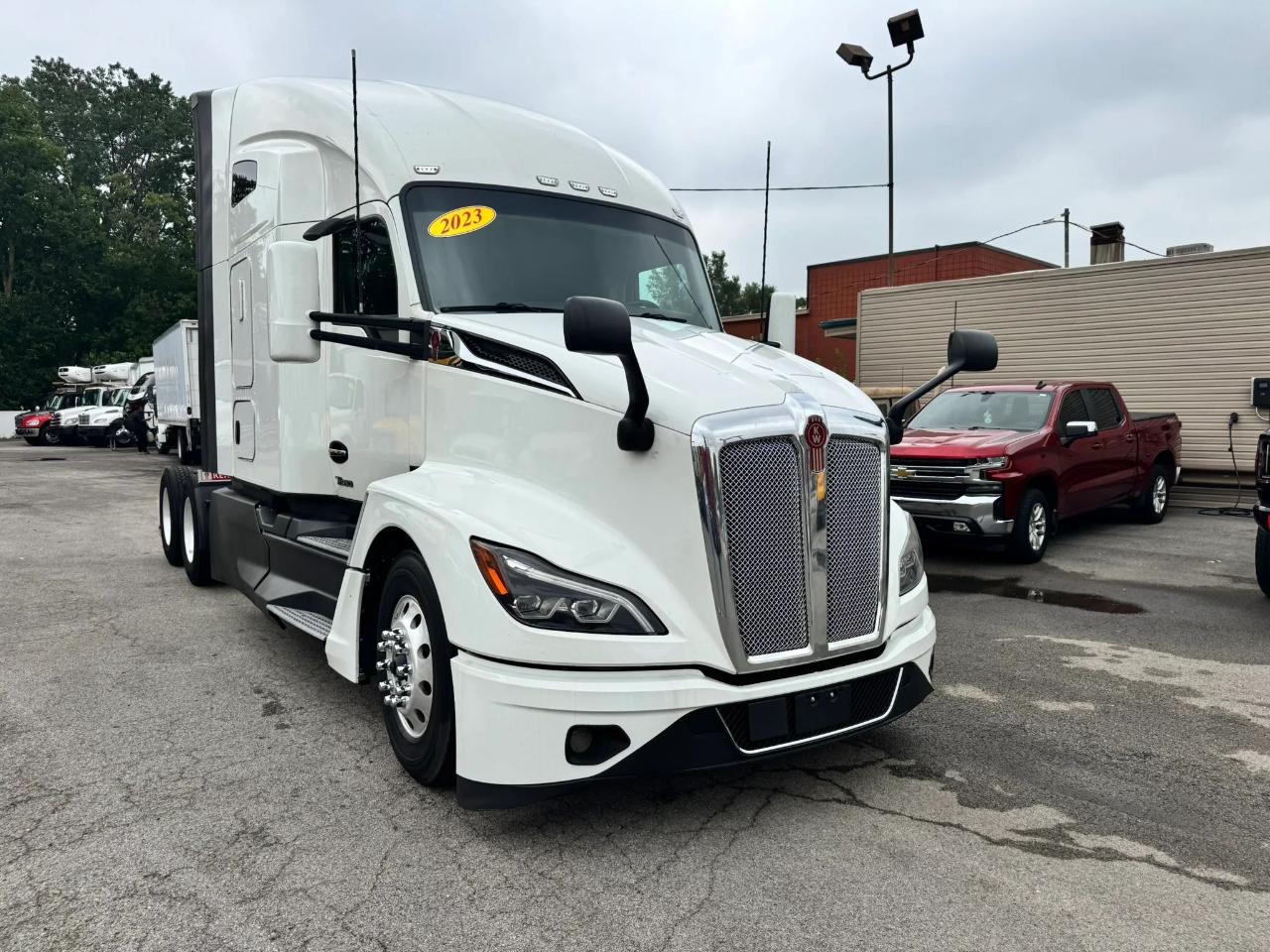 Kenworth T680  2023