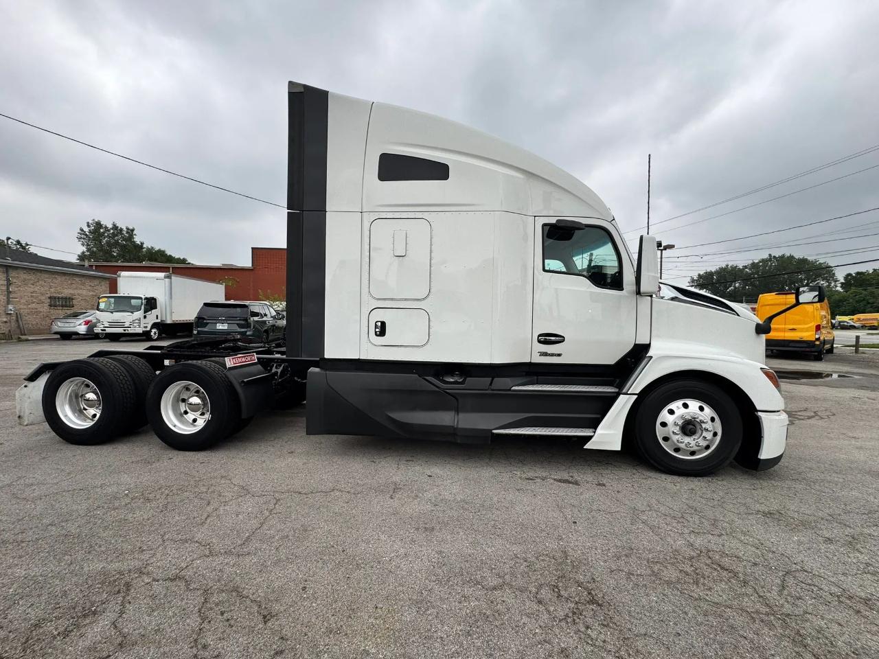 Kenworth T680  2023