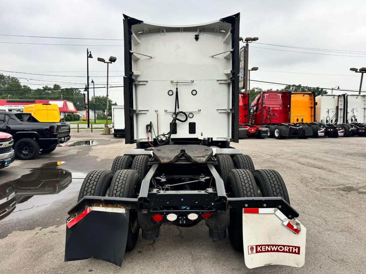Kenworth T680  2023