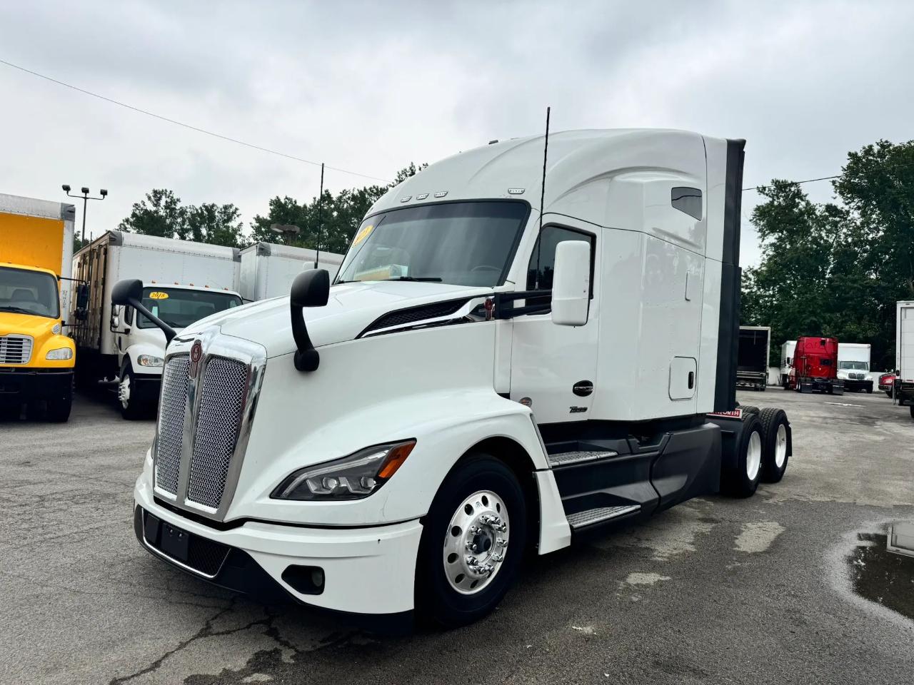 Kenworth T680  2023