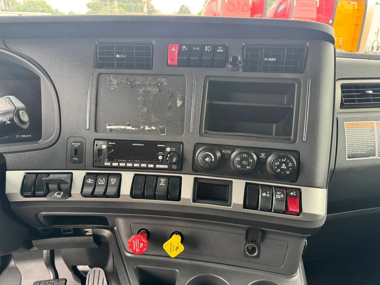 Kenworth T680  2023