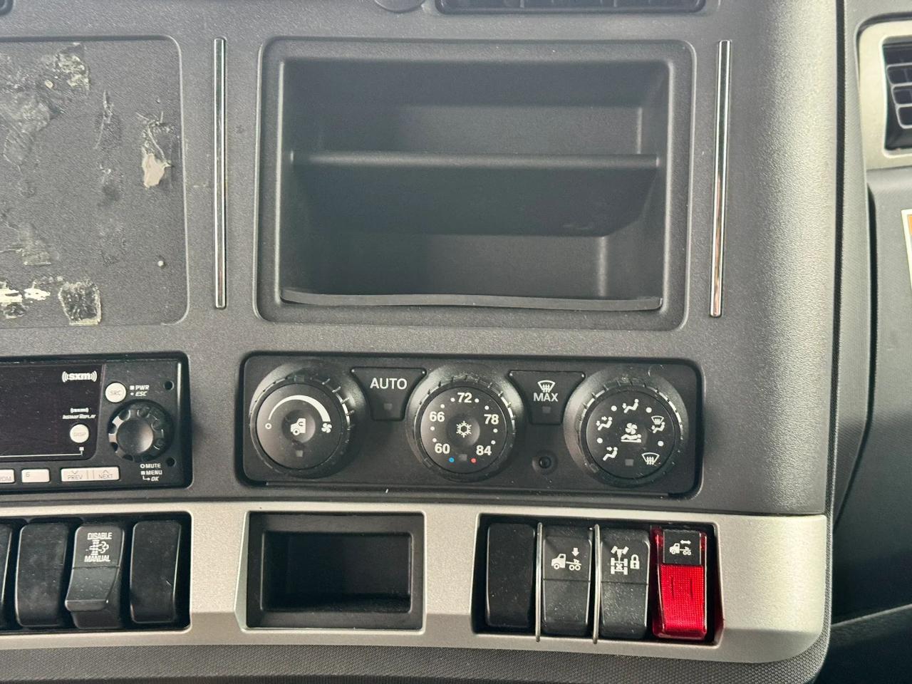 Kenworth T680  2023