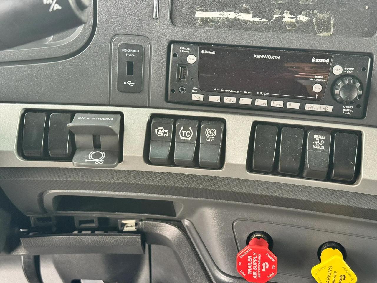 Kenworth T680  2023