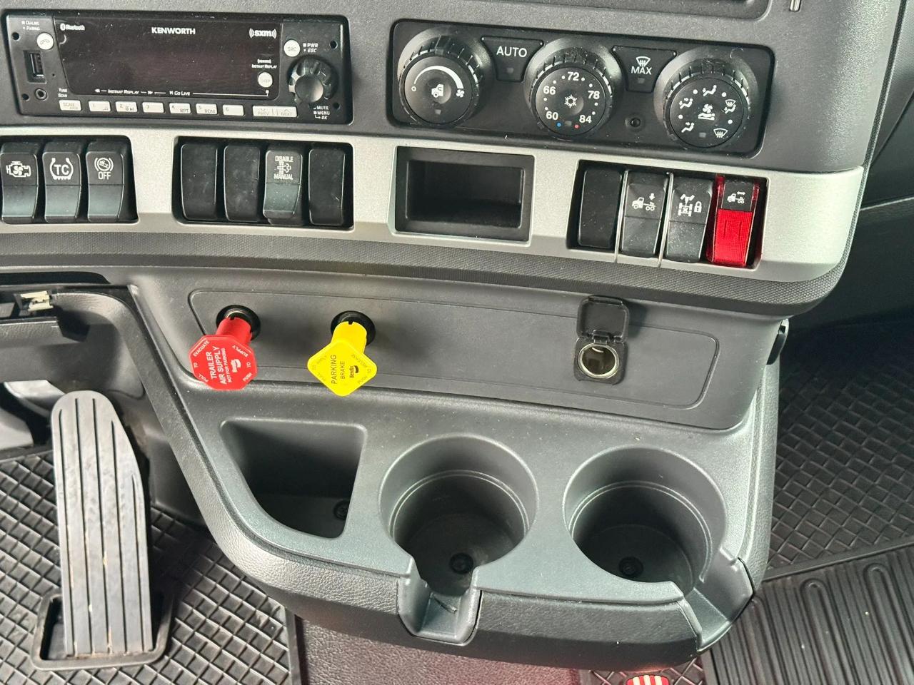 Kenworth T680  2023