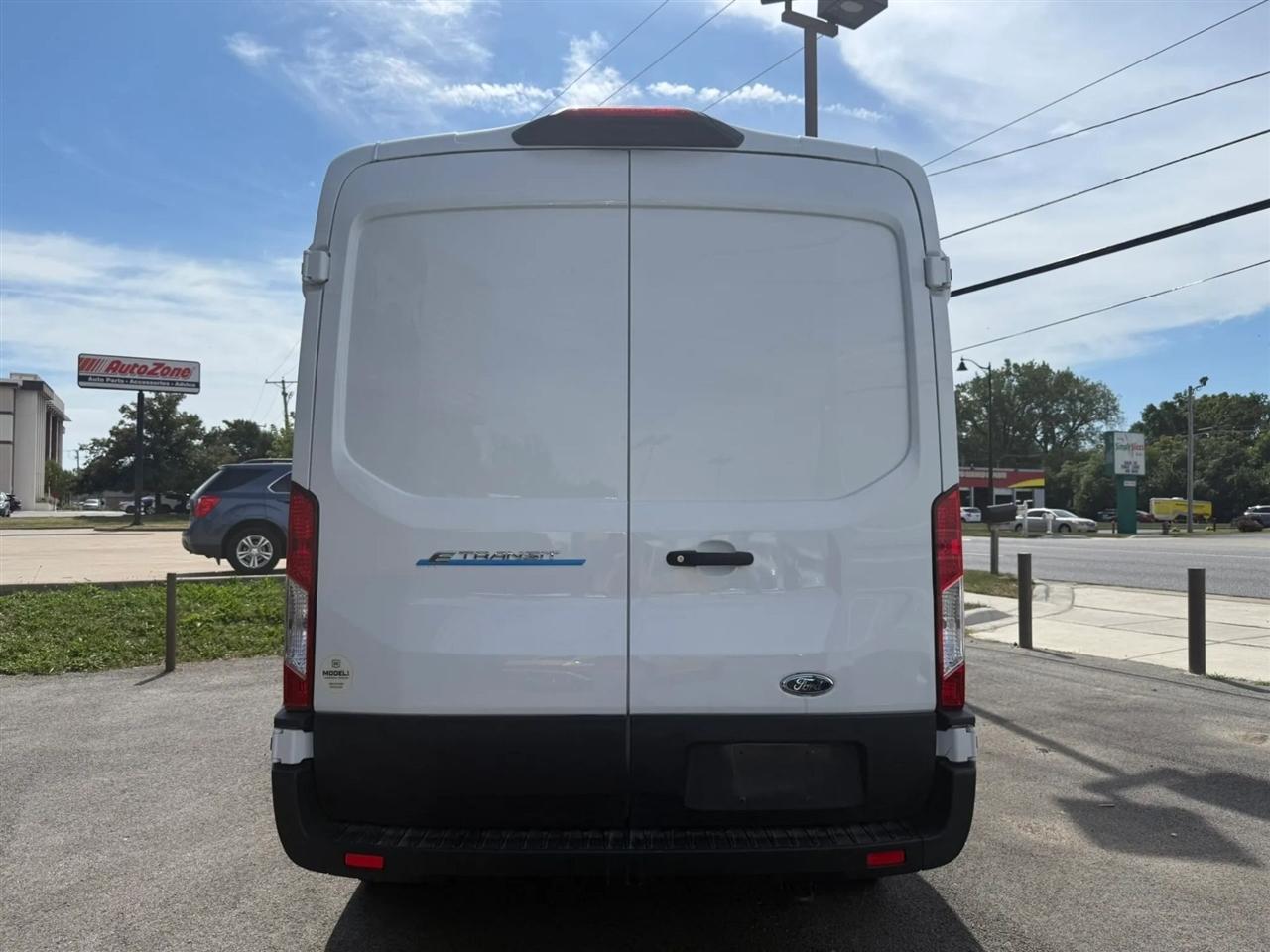 Ford Transit 350 Van Low Roof w/Sliding Pass. 130-in. WB 2023